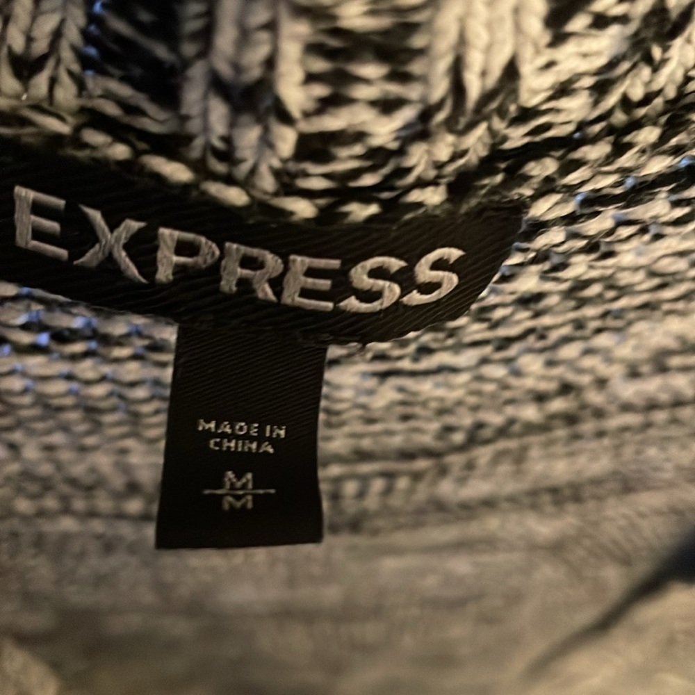 Express long cardigan sweater medium - Picture 3 of 3